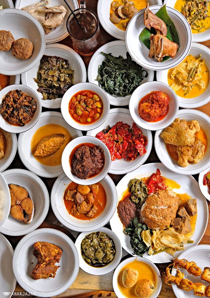 Rasa Autentik RM Sari: Kenangan Lezat di Tepi Pantai Cilacap